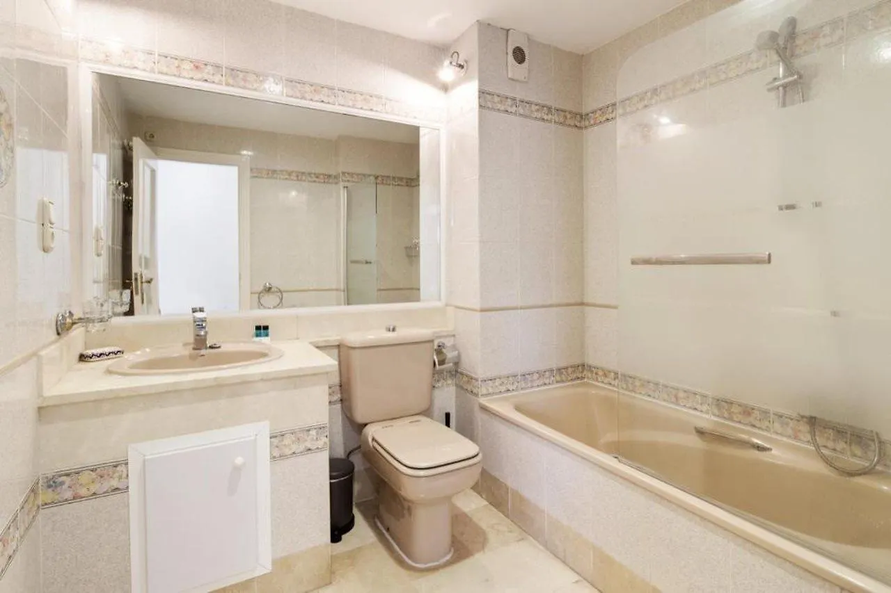 פואנגירולה Heritage Resorts At Matchroom 3*,